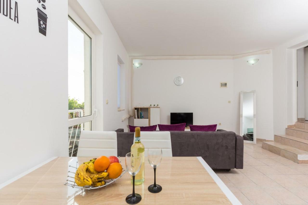 Apartment Kucera Rovinj Buitenkant foto